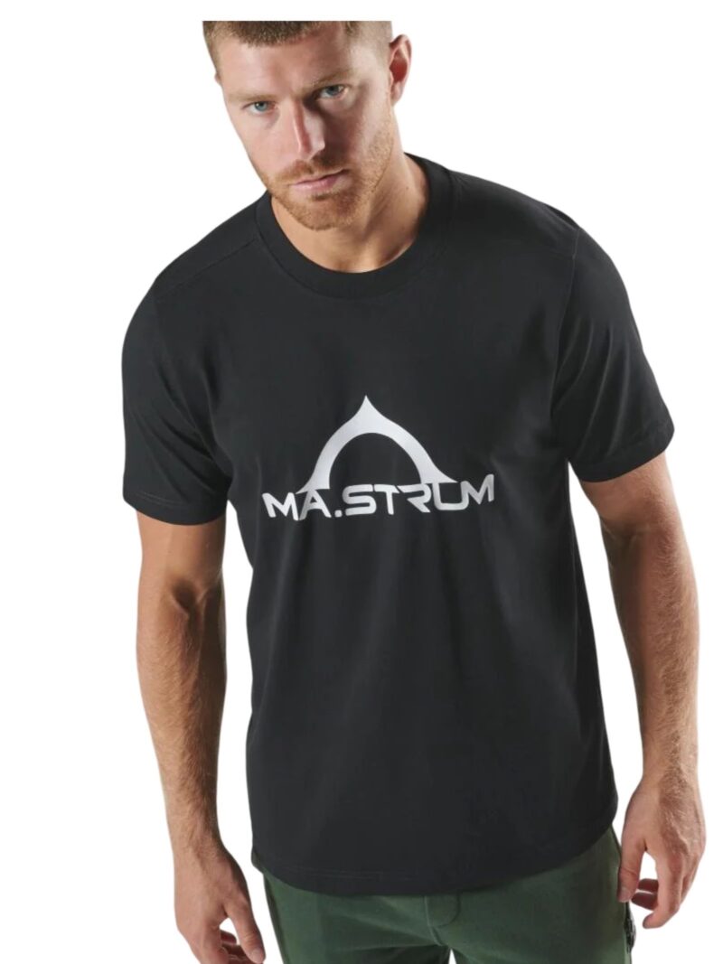 Футболка MA.STRUM BORA HALF COMPASS PRINT TEE MAS8409 Футболка MA.STRUM BORA HALF COMPASS PRINT TEE MAS8409